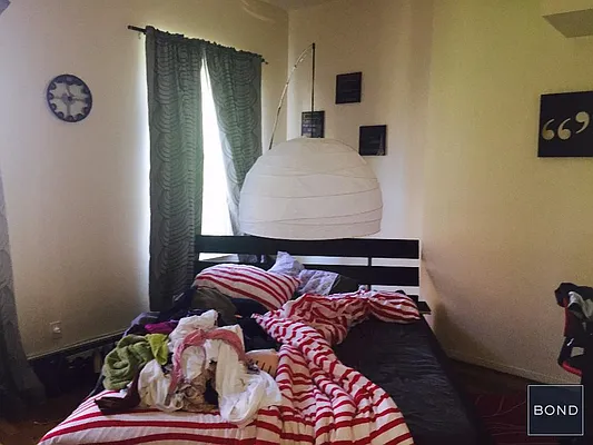 Rented by Bond New York | media 25