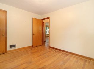 4714 Butterfield Rd, Hillside, IL 60162