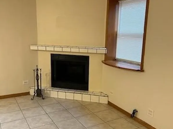 1011 Dunlop Ave APT 1, Forest Park, IL 60130