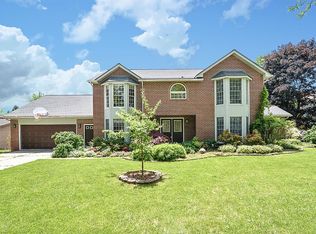 2381 Delaware Ct, Ann Arbor, MI 48103