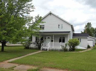 404 E Breen Ave, Kingsford, MI 49802