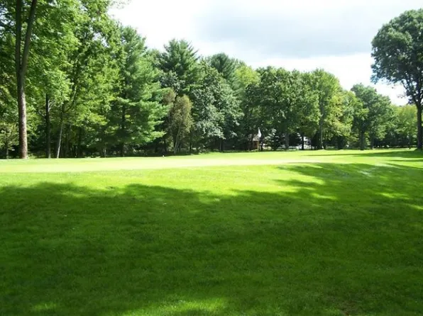 9406 Club House Dr W #555, Stanwood, MI 49346