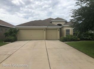 1724 Mira Lago Cir, Ruskin, FL 33570