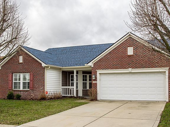 3rd image of 8122 Sand Ridge Cir