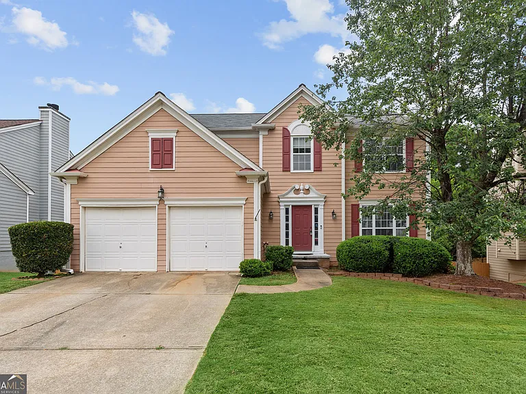 2315 Hiawassee Dr — Photo 1