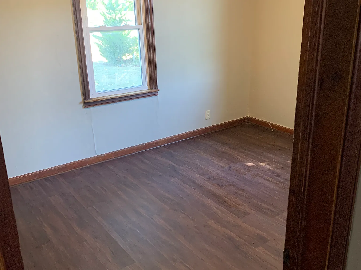 2 bed, 842 sqft, $1,350 — Photo 3
