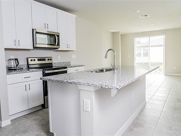 4th image of 2386 Brassie Ct
