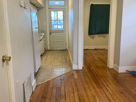 2nd image of 2603-2605 Parkwood Ave #2603-2