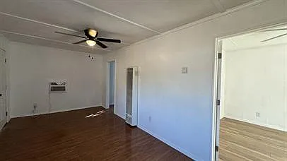 Building Photo - 579 E Naranjo Blvd #2