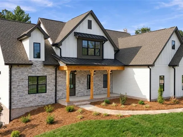 8440 Meadow Vista Dr, Lewisville, NC 27023