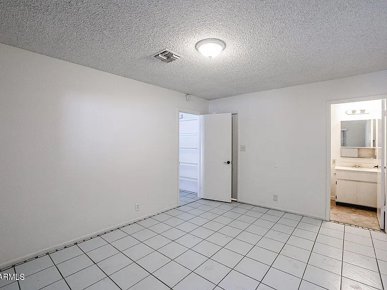 9001 W Elm St #7 — Photo 9