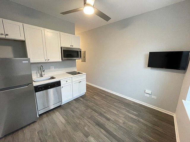 1st image of 5246 N Winthrop Ave #313