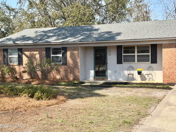 210 Cathay Road, Wilmington, NC 28412