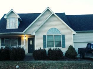 149 Lakes Of Dogwood Blvd, Shepherdsville, KY 40165