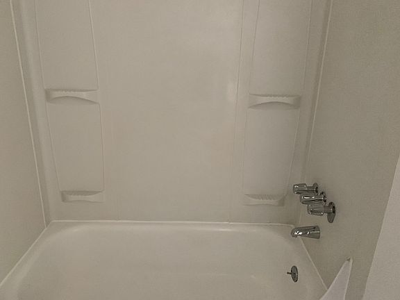 5th image of 12003 Hart St APT 18