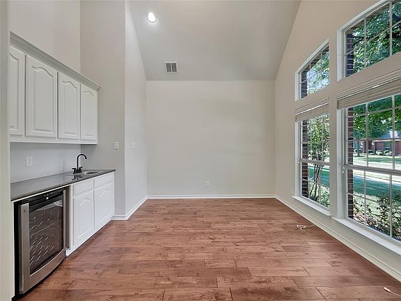5th image of 13859 Salmon Dr