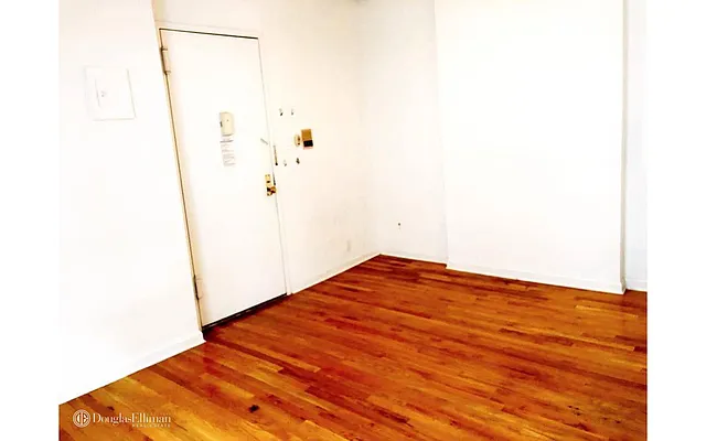 Rented by Douglas Elliman | media 11