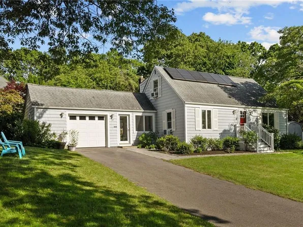 19 Woodsia Rd, Narragansett, RI 02882