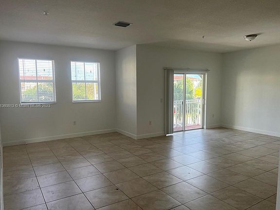 5th image of 260 NW 109th Ave APT 202