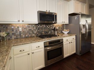 2660 Rogue River Cir, West Sacramento, CA 95691