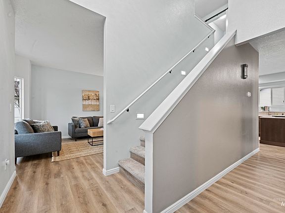 5th image of 2257 W Pebblestone St