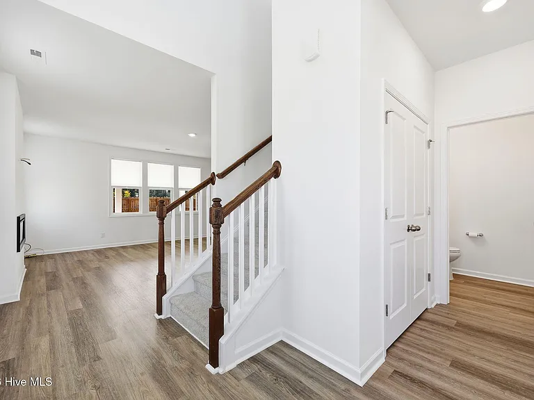 362 Summer Wind Way — Photo 4