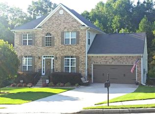 922 Park Place Dr, Loganville, GA 30052