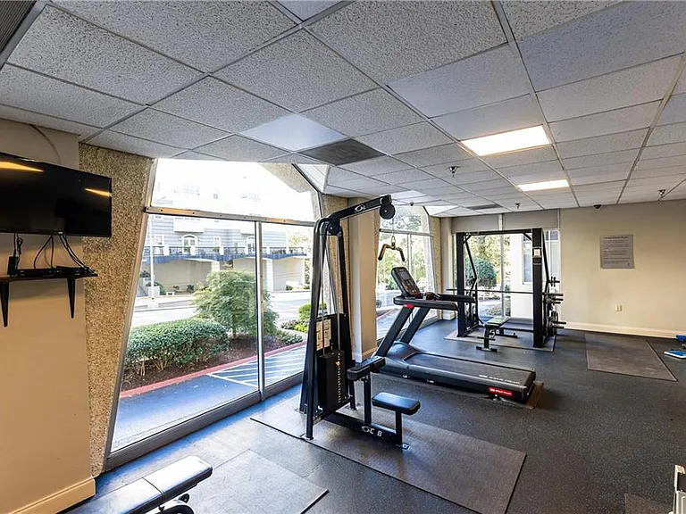2479 Peachtree Rd NE #1010 — Photo 23