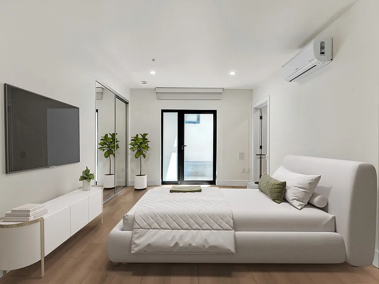 7846 Herschel Ave #7 — Photo 3
