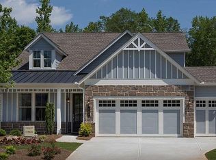 140 Red Maple Dr, Peachtree City, GA 30269