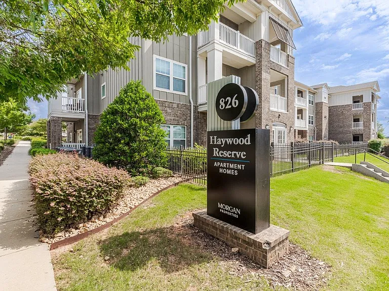 Haywood Reserve Apartment Homes — Photo 28