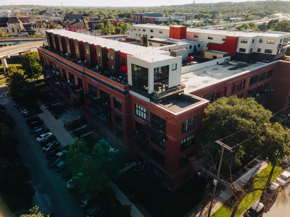 600 Broadway Ave NW APT 601A, Grand Rapids, MI 49504