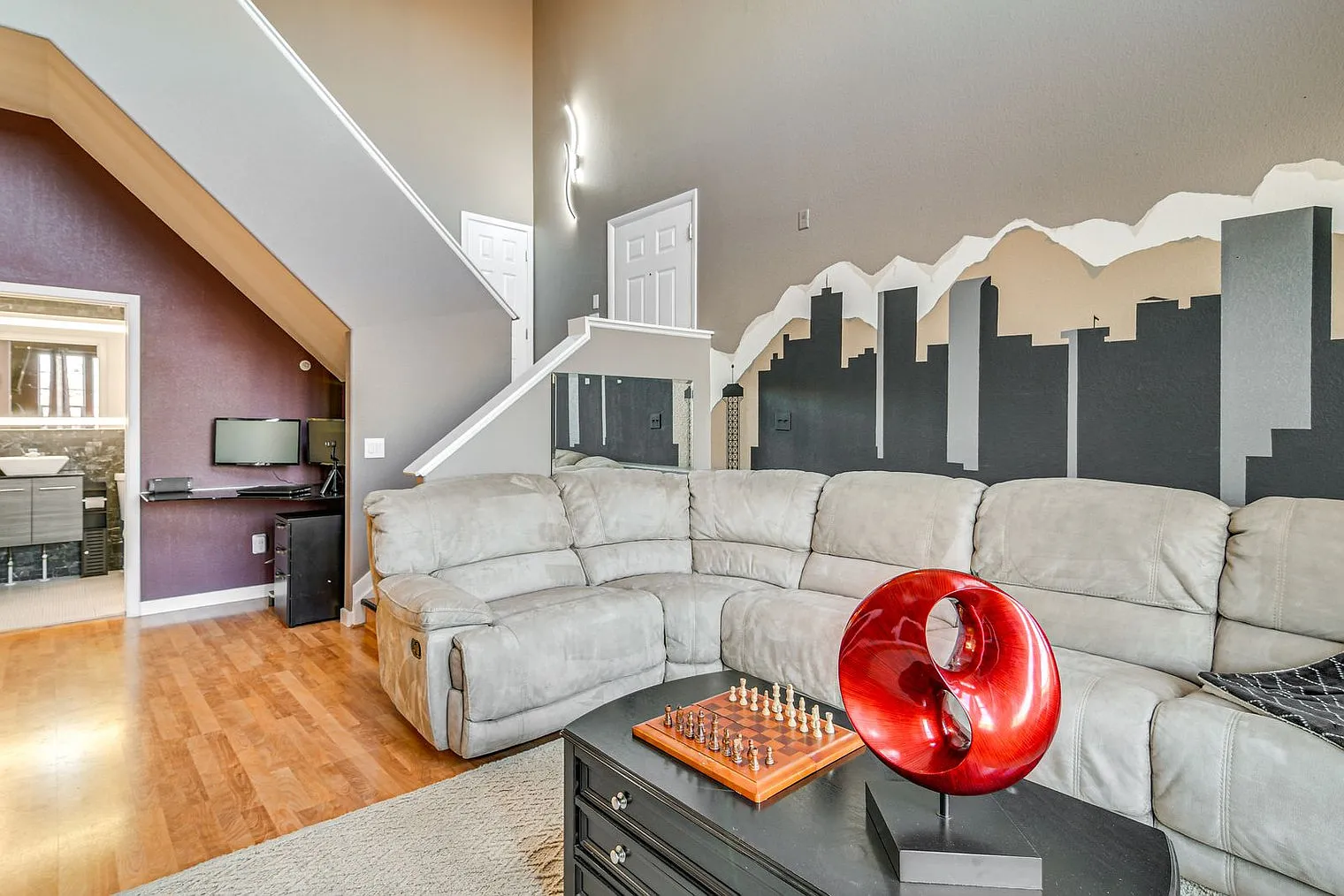 3 bed, 3.0 bath, 1463 sqft, $3,496 — Photo 2