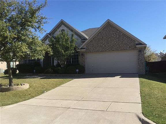 2nd image of 702 Dickerson Ln