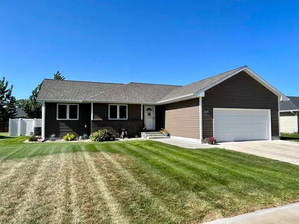 1006 3rd St, Gibbon, NE 68840