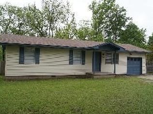 2706 E 52nd St S, Tulsa, OK 74105