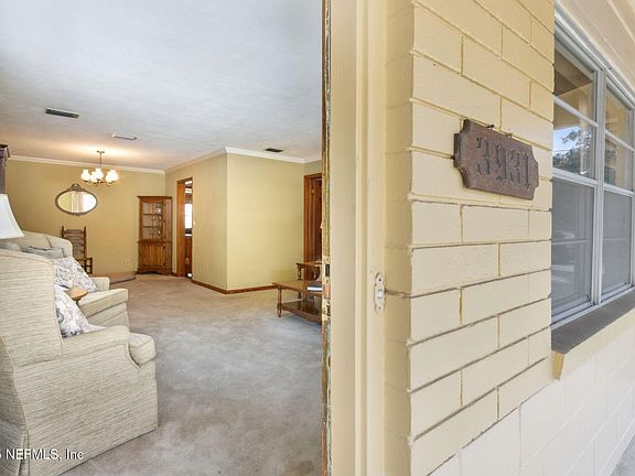 4th image of 3931 TYNDALE Drive