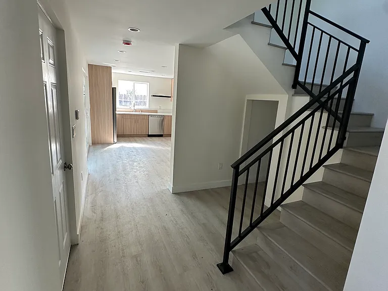 17447 Burma St #ADU — Photo 10