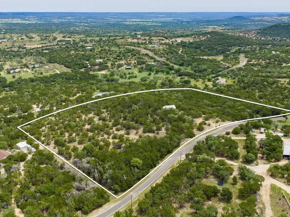 162 Doss, Center Point, TX 78010