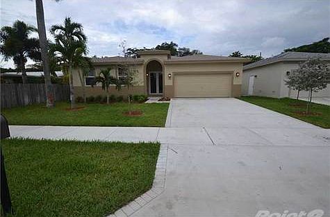 1st image of 550 NE 15th Ct