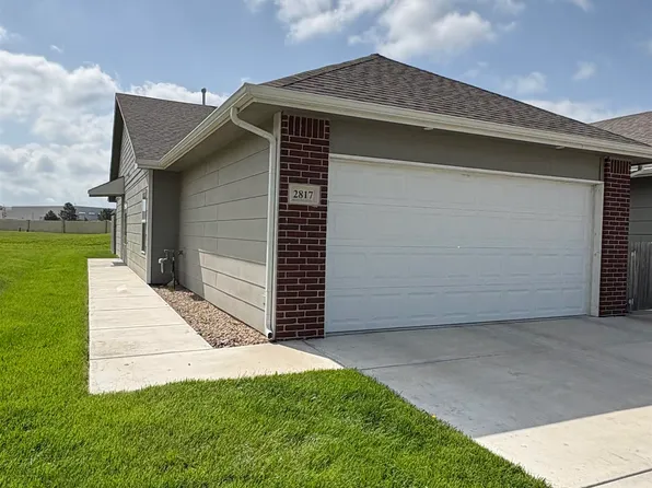 2817 W 55th St N, Wichita, KS 67204