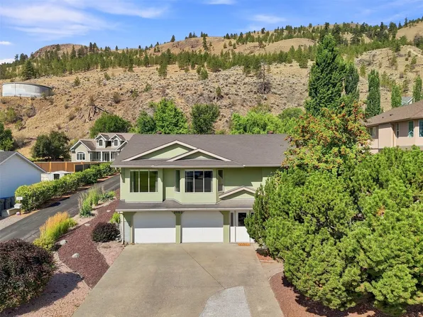 1060 Pine Springs Rd, Kamloops, BC V2B 8A8