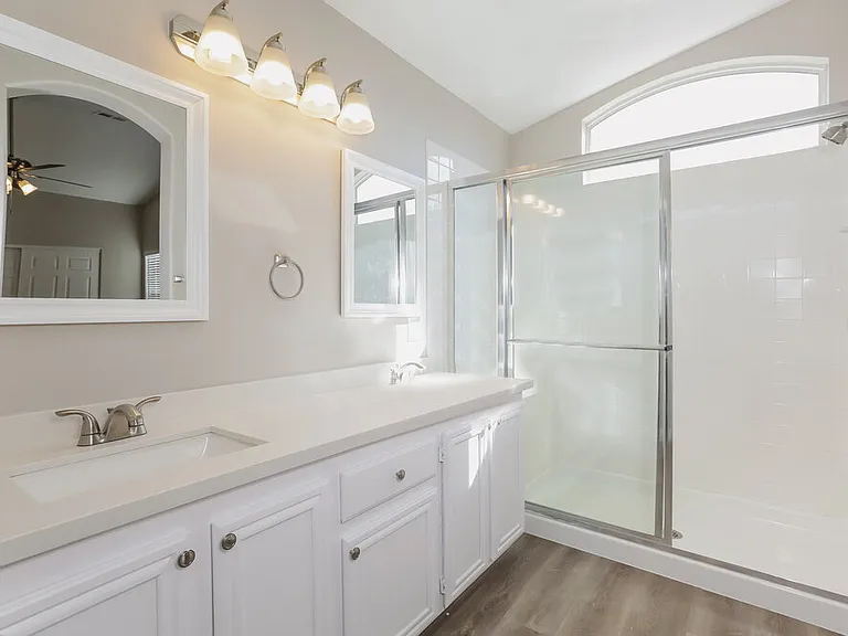 1004 Siena Hills Ln — Photo 12