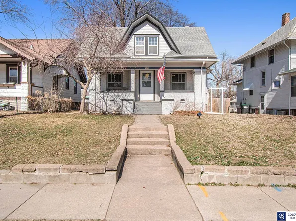 4340 Parker St, Omaha, NE 68111