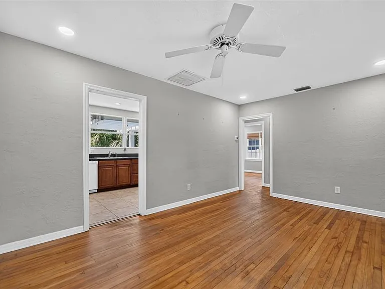 2732 Newark Way — Photo 8