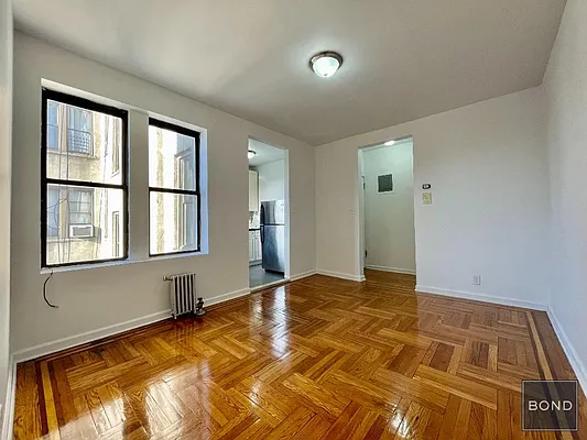 Rented by Bond New York | media 5