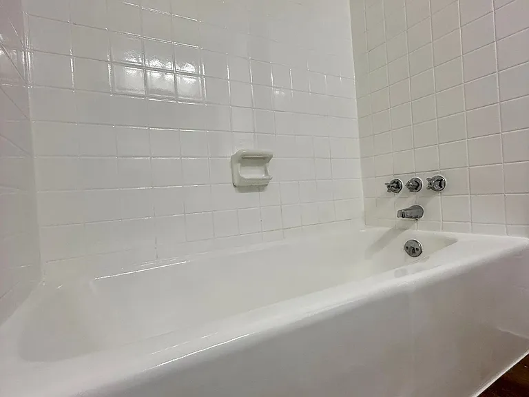 3610 Robinhood Dr — Photo 12