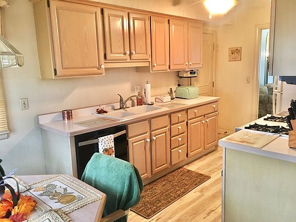 4th image of 3419 Constance Dr