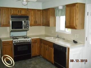 3rd image of 34318 Aztec Dr