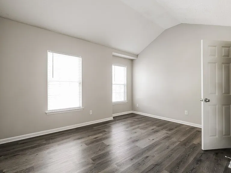 3038 Summer Breeze Dr — Photo 15